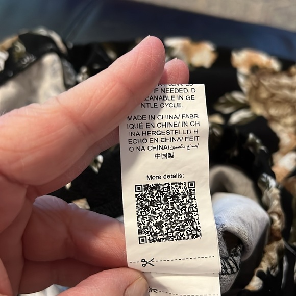 Plus-size Flowered Dress Pants. V-0160 - Picture 5 of 5